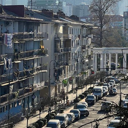 Апартаменты От Зуры Batoumi Extérieur photo